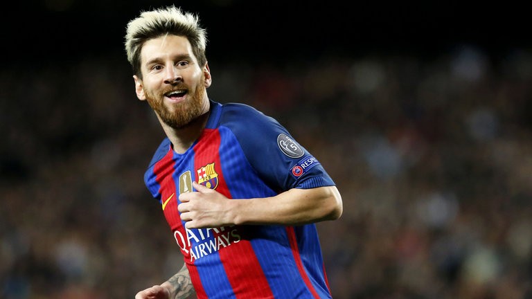Messi lập kỳ tích mới cùng Barcelona.