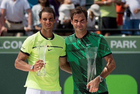 Roger Federer thắng áp đảo Rafael Nadal.