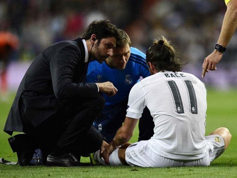 Bale dính chấn thương.