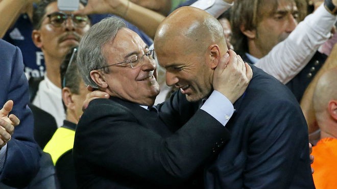 Chủ tịch Perez đảm bảo tương lai cho HLV Zidane.