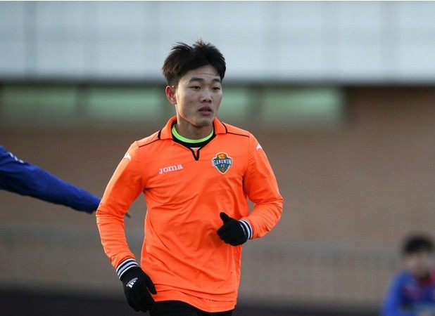Các đội bóng Hàn Quốc đã để mắt tới Xuân Trường từ khi tiền vệ này mới 17 tuổi.