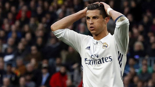 Cristiano Ronaldo bị cáo buộc trốn thuế.