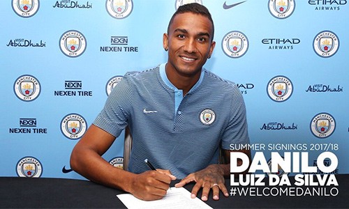 Danilo ký hợp đồng 5 năm với Man City.