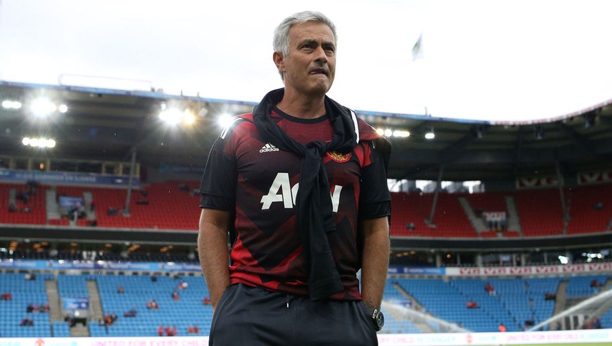 HLV Jose Mourinho.