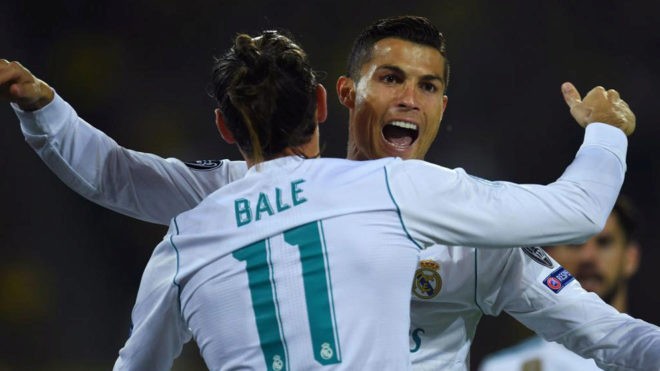Cristiano Ronaldo lập cú đúp cho Real Madrid.