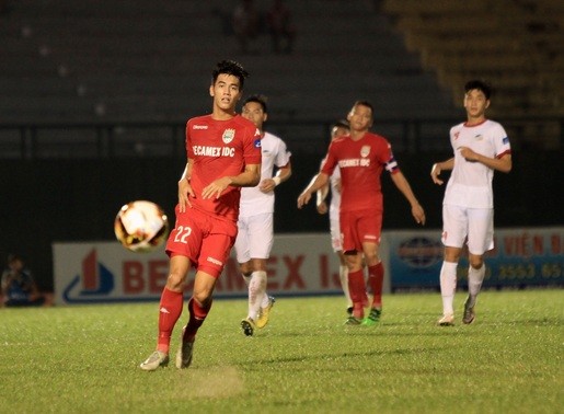 Tiến Linh đã có được 2 bàn thắng ở V.League 2017. 