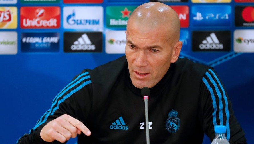 HLV Zidane tiết lộ Real Madrid sẽ mua sắm vào mùa Đông sắp tới.