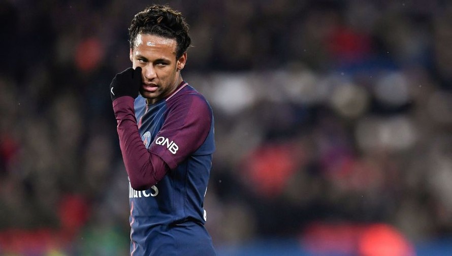 Không có chuyện Neymar sở hữu điều khoản được phép rời PSG.