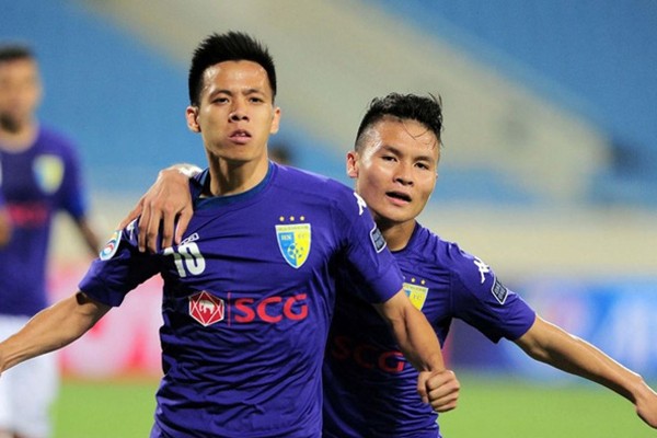 Văn Quyết từ chối sang Malaysia thi đấu để ở lại với Hà Nội FC.