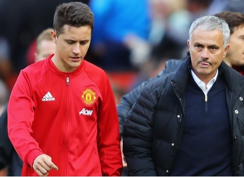 Ander Herrera lên tiếng bảo vệ ông thầy Mourinho.