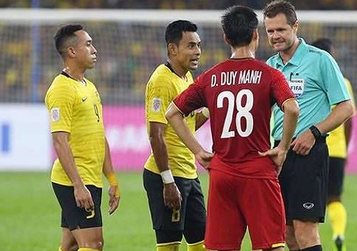 Việt Nam hòa 2-2 đầy đáng tiếc trước Malaysia.