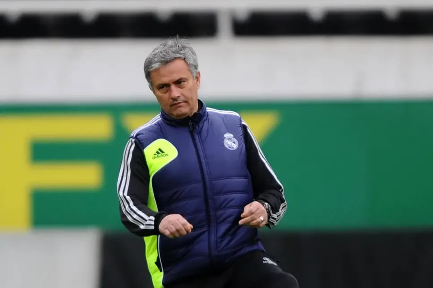 HLV Jose Mourinho sẵn sàng trở lại dẫn dắt Real Madrid.