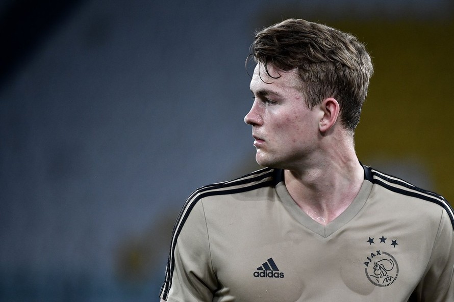 Mới 19 tuổi, nhưng Matthijs de Ligt đã là thủ quân của Ajax.