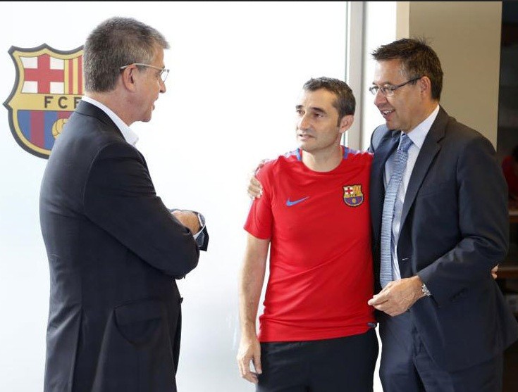 Ban lãnh đạo Barcelona sẽ tiếp tục tin tưởng HLV Ernesto Valverde?
