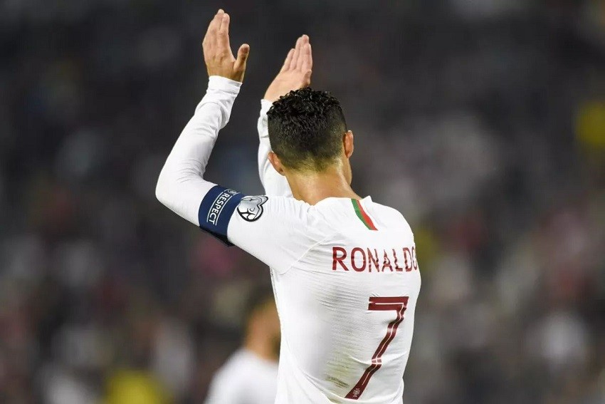 Cristiano Ronaldo tiếp tục khiến thế giới bóng đá thán phục.
