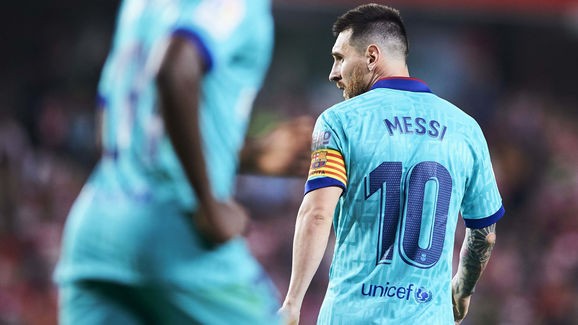 Messi và các đồng đội bất lực trước Granada.
