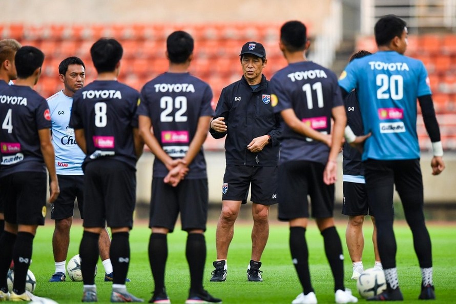 HLV Akira Nishino đón nhiều tin vui về nhân sự tại đội tuyển Thái Lan.