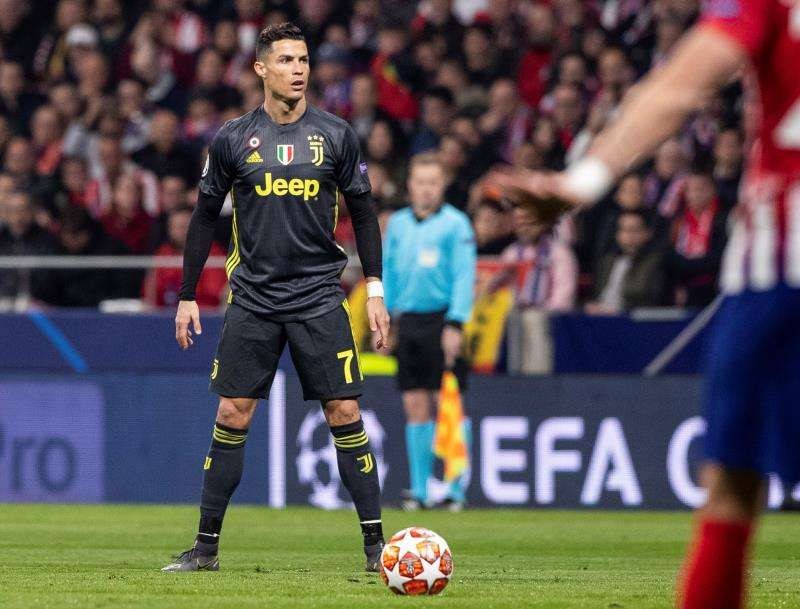 Cristiano Ronaldo từng là chuyên gia sút phạt khi còn khoác áo Real Madrid.