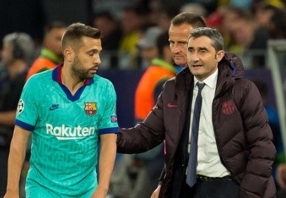 HLV Ernesto Valverde xác nhận chấn thương của Jordi Alba.