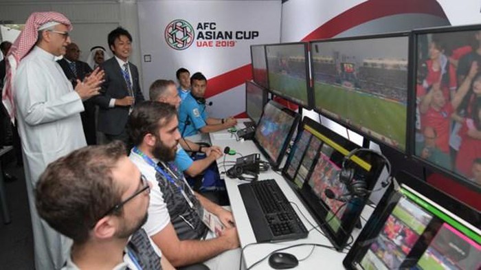 AFC quyết định áp dụng Công nghệ VAR cho tất cả các trận đấu tại VCK U23 châu Á 2020.