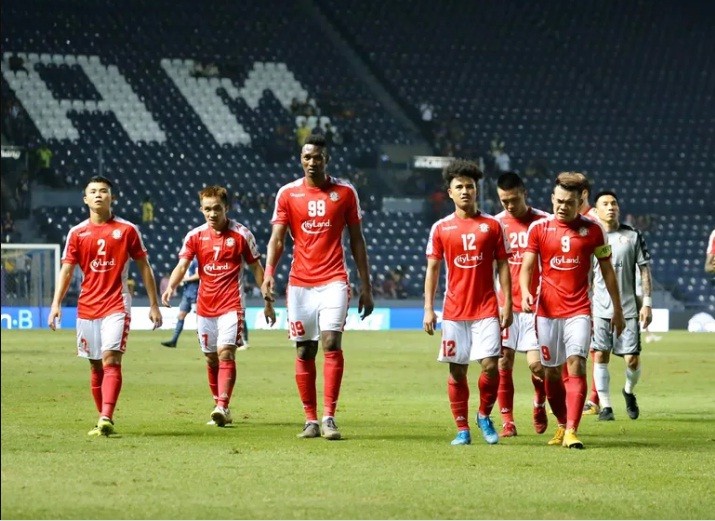 CLB TP.HCM thúc thủ 1-2 trước Buriram United.
