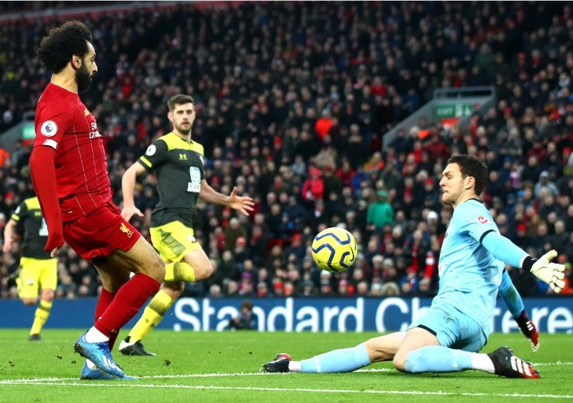Mohamed Salah lập cú đúp giúp Liverpool vùi dập Southampton.