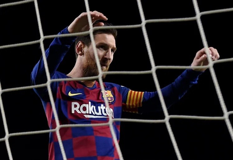 Messi nhiều khả năng bị cách ly 14 ngày nếu trở về tập trung cùng ĐTQG Argentina.