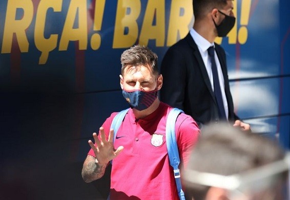 Lionel Messi đã quyết định tiếp tục ở lại với Barcelona trong mùa tới.