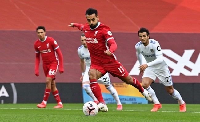 Mohamed Salah lập hat-trick trong chiến thắng 4-3 của Liverpool trước Leeds United.