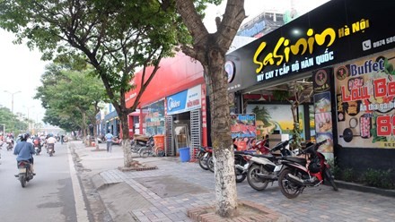 Dự án cống hóa mương Nghĩa Đô kết hợp bãi đỗ xe và công trình dịch vụ phụ trợ dọc đường Nguyễn Khánh Toàn đang bị sử dụng sai mục đích