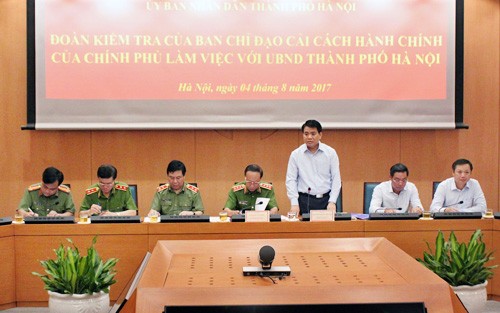 Chủ tịch UBND TP Hà Nội phát biểu tại buổi làm việc. (ảnh A.Tuấn)