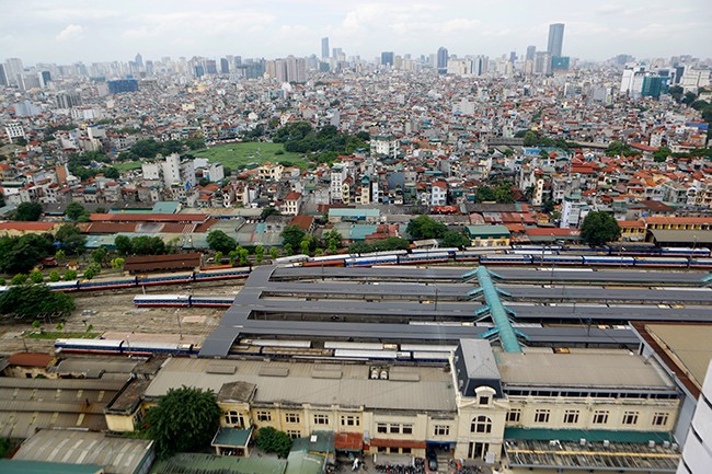 Cử tri Hà Nội kiến nghị dừng xây nhà cao tầng ở khu nội đô 