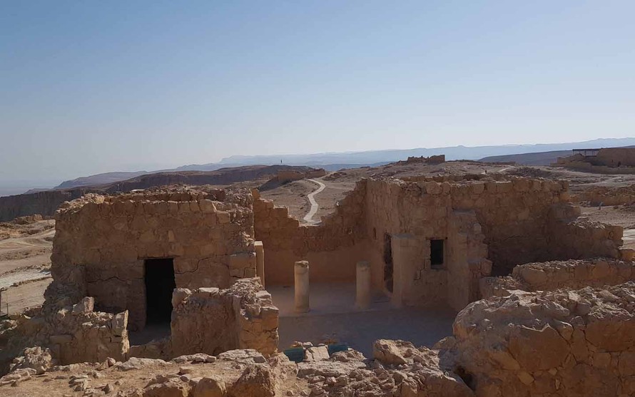 Pháo đài được xây dựng từ năm 40-30 TCN do Herod Đại đế xây dựng trên diện tích 300 x 600m, có hình con thoi. 