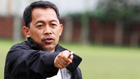 HLV Aji Santoso phủ nhận tin U23 Indonesia dính líu đến vụ việc dàn xếp tỷ số