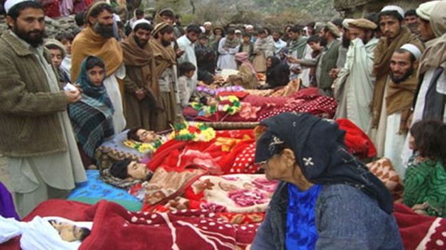 Đám tang người Afghanistan bị giết trong cuộc đột kích vào làng Ghazi Khan ở tỉnh Kunar, năm 2009.
