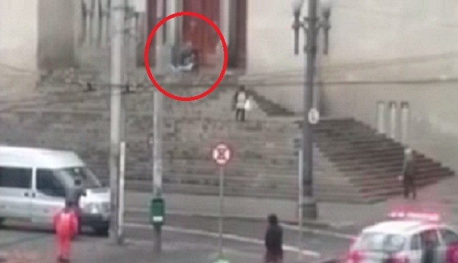 Cảnh sát Brazil bắn hạ kẻ bắt cóc con tin trước nhà thờ
