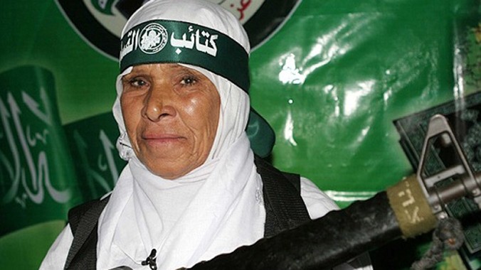 Nữ khủng bố đánh bom liều chết Fatma Al-Najar tự kích nổ gần một toán lính Israel cuối tháng 11/2006. Ảnh: Levine Heide/Sipa.