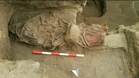Xác ướp 4.500 năm tuổi mới được tìm thấy tại Peru. Ảnh: Reuters