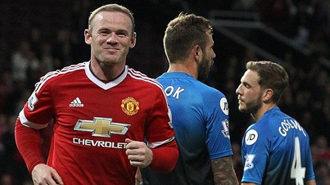 Rooney có bàn thắng thứ 100 ở Old Trafford. Ảnh: AFP.