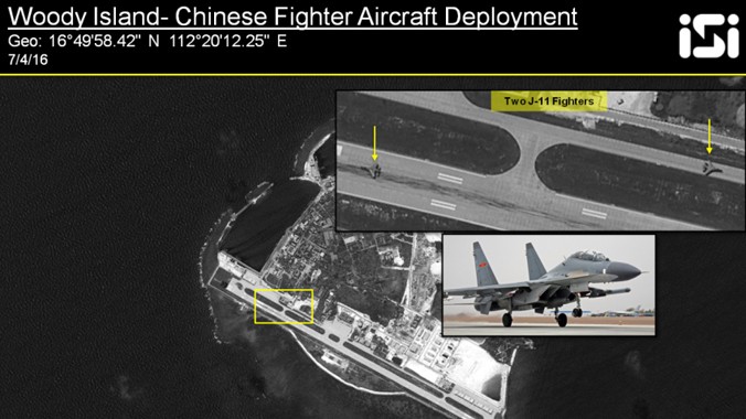 Ảnh vệ tinh chụp ngày 7/4 cho thấy 2 chiếc máy bay chiến đấu J-11 của Trung Quốc đậu trên đường băng ở đảo Phú Lâm mà Trung Quốc đang chiếm đóng trái phép. Ảnh: ImageSat International