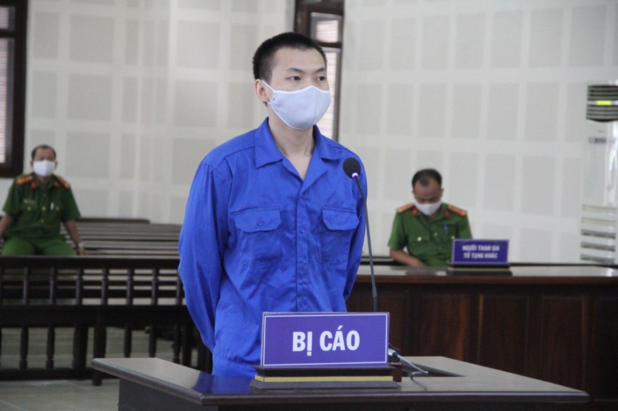 Bị cáo người Trung Quốc Xiao Guiping tại toà. 