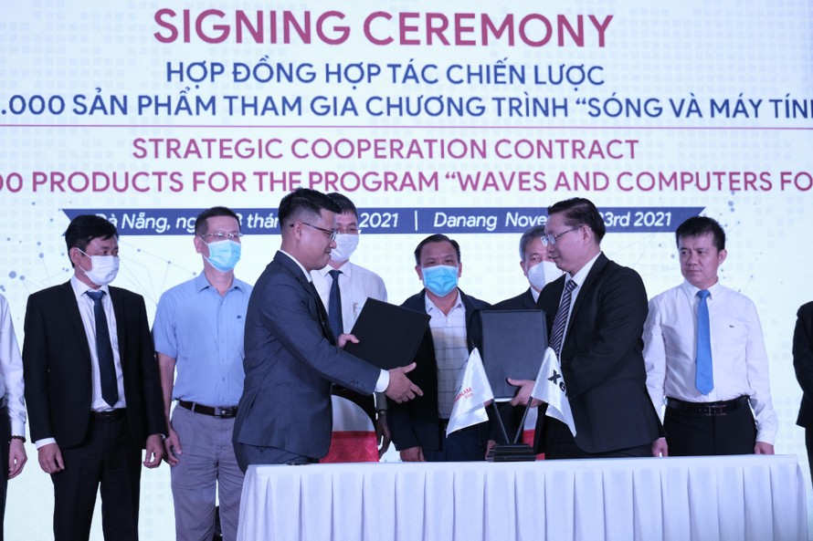 Chủ đầu tư Khu công nghệ thông tin tập trung Đà Nẵng ký kết hợp tác với các đối tác chiến lược trong việc sản xuất thiết bị điện tử tại miền Trung. 