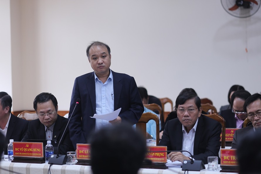 Lãnh đạo sở ban ngành thành phố Đà Nẵng tại một cuộc họp của UBND thành phố tổ chức. Ảnh Nguyễn Thành. 