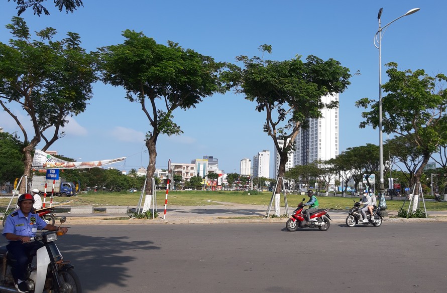 Lô đất A20 đường Võ Văn Kiệt (Sơn Trà, Đà Nẵng) liên quan đến vụ kiện. Ảnh: Nguyễn Thành