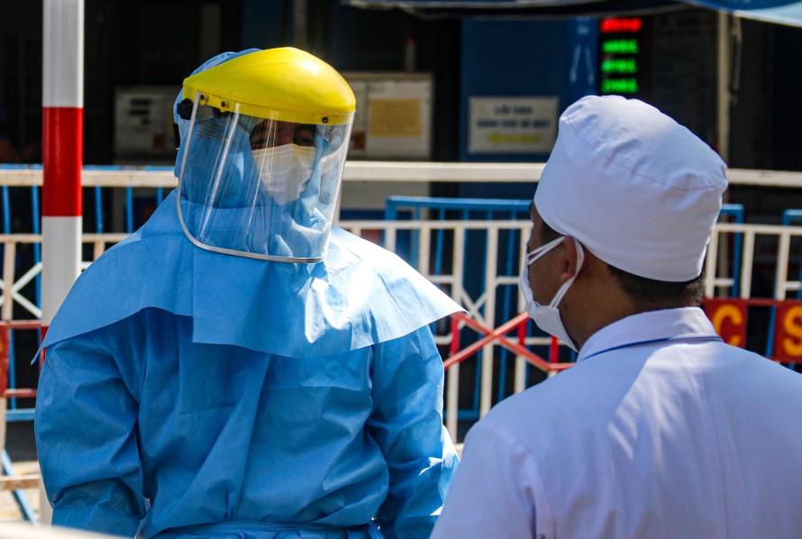 Nhân viên Y tế làm việc tại khu vực cách ly y tế tại TP Đà Nẵng hồi tháng 8/2020. Ảnh: Nguyễn Thành