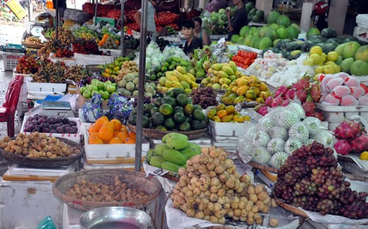 Trái cây Thái Lan đang tràn ngập ở thị trường Việt Nam