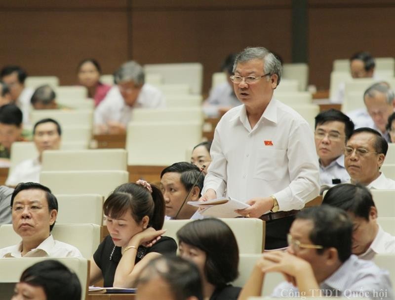 ĐB Hồ Văn Năm (Đồng Nai) cho biết, Đồng Nai tiếp tục xin ý kiến về xử lý vụ phân bón Thuận Phong.