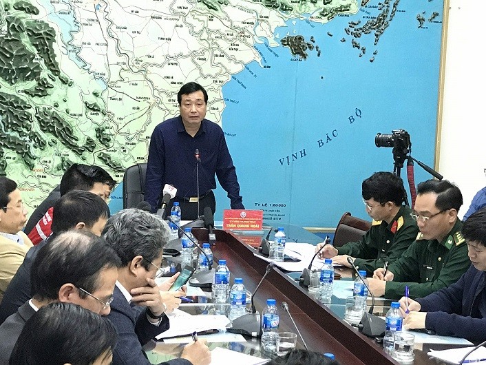 Ông Trần Quang Hoài, Tổng cục trưởng Tổng cục Phòng chống thiên tai đề nghị các địa phương kêu gọi trên 3.800 tàu cá trong vùng nguy hiểm di chuyển đến nơi trú tránh an toàn. 