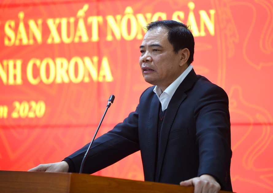 Bộ trưởng NN&PTNT Nguyễn Xuân Cường cho biết dịch bệnh do virus corona gây ra đang tạo khủng hoảng rất lớn đến kinh tế toàn cầu và nguy hiểm đến tính mạng của con người.