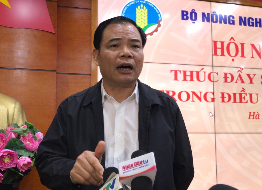 Bộ trưởng NN&PTNT Nguyễn Xuân Cường khuyến nghị các DN chăn nuôi lớn giảm giá thịt lợn hơi về mốc 70.000 đồng/kg.